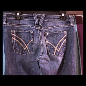 EUC women’s William Rast Straight Leg Jeans 28